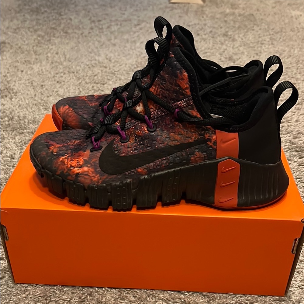 Nike Black and Orange Patterned Sneakers